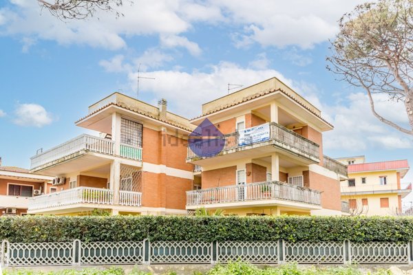 appartamento in affitto a Pomezia in zona Torvaianica
