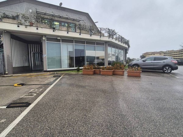 ufficio in affitto a Pomezia