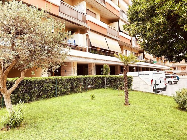 appartamento in affitto a Pomezia