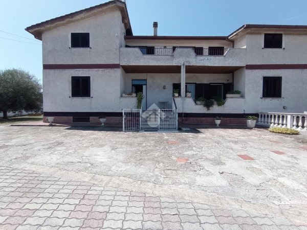 casa indipendente in affitto a Pomezia