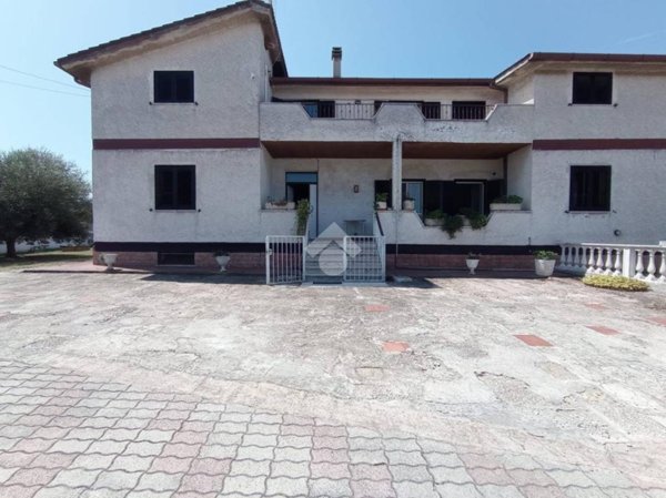 casa indipendente in affitto a Pomezia