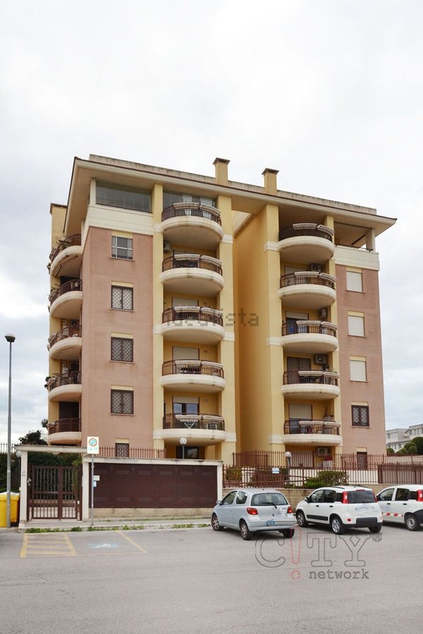 appartamento in affitto a Pomezia