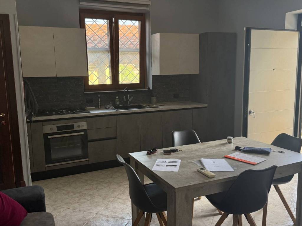 casa indipendente in affitto a Pomezia in zona Santa Procula