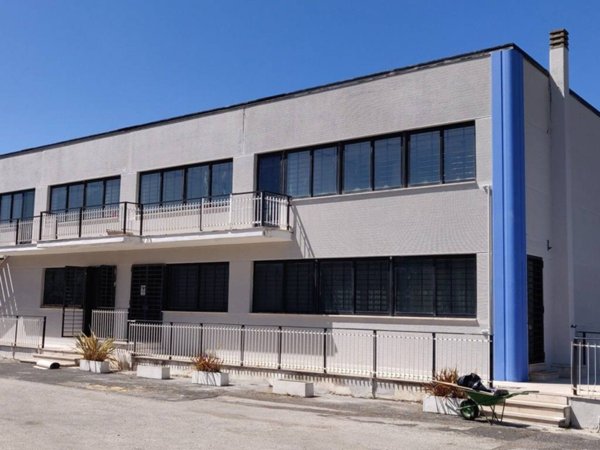ufficio in affitto a Pomezia in zona Santa Procula