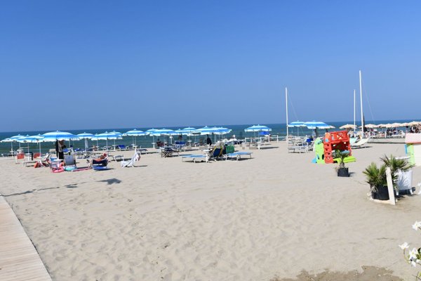 casa indipendente in affitto a Pomezia