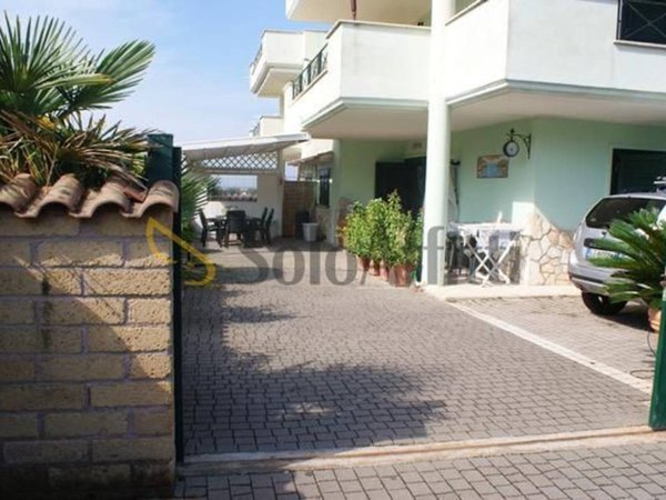 appartamento in affitto a Pomezia in zona Torvaianica