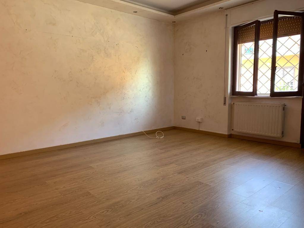 appartamento in affitto a Pomezia in zona Torvaianica