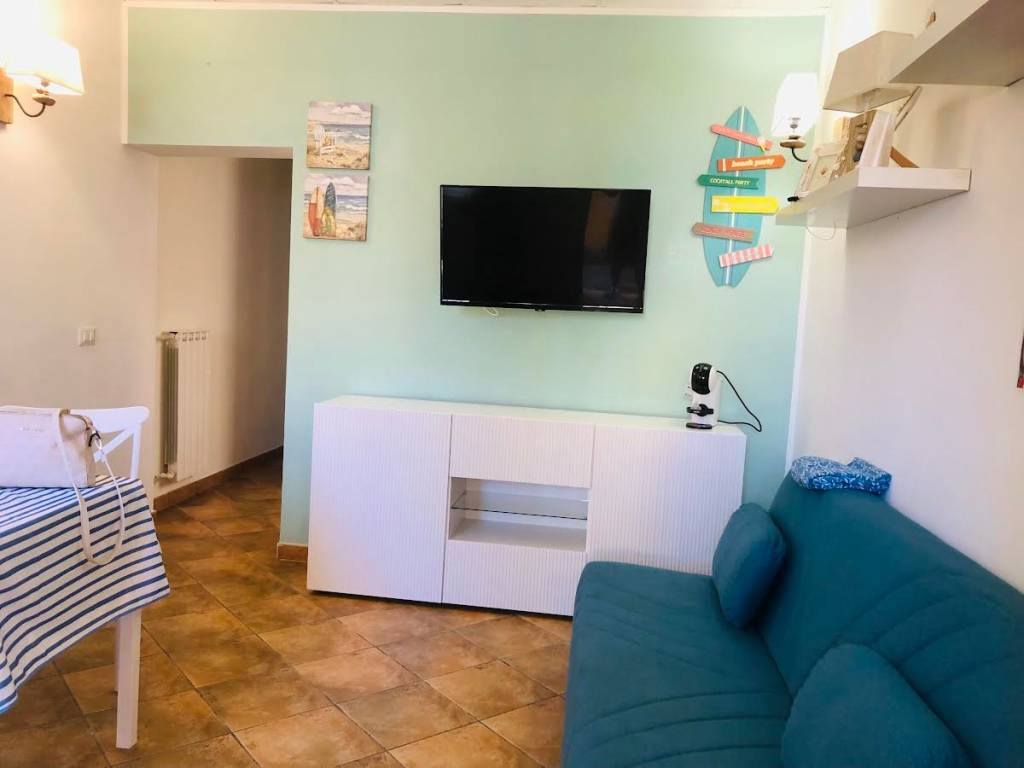 appartamento in affitto a Pomezia in zona Torvaianica