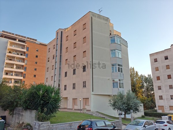 appartamento in affitto a Pomezia in zona Colli di Enea