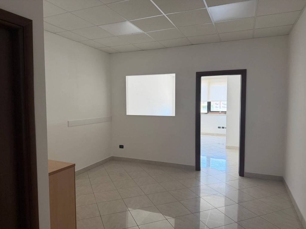 appartamento in affitto a Pomezia in zona Pratica di Mare