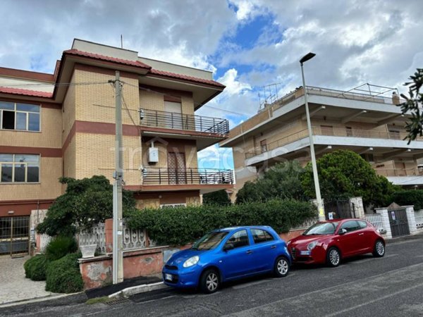 appartamento in affitto a Pomezia in zona Torvaianica