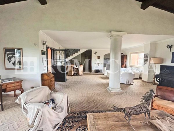 casa indipendente in affitto a Riano