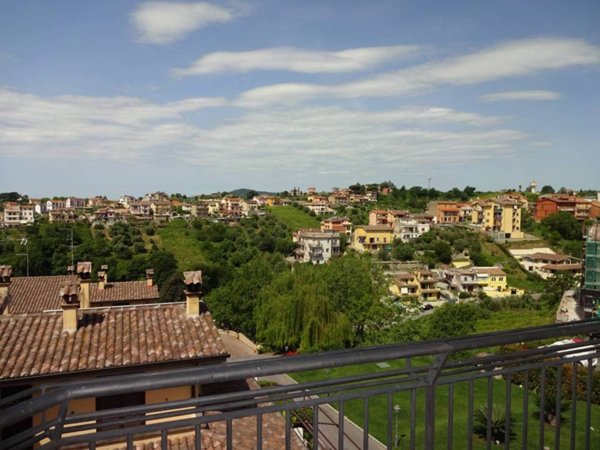 appartamento in affitto a Riano