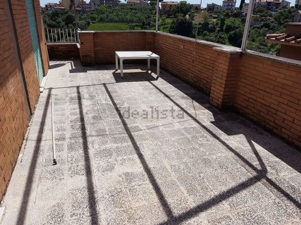 appartamento in affitto a Riano