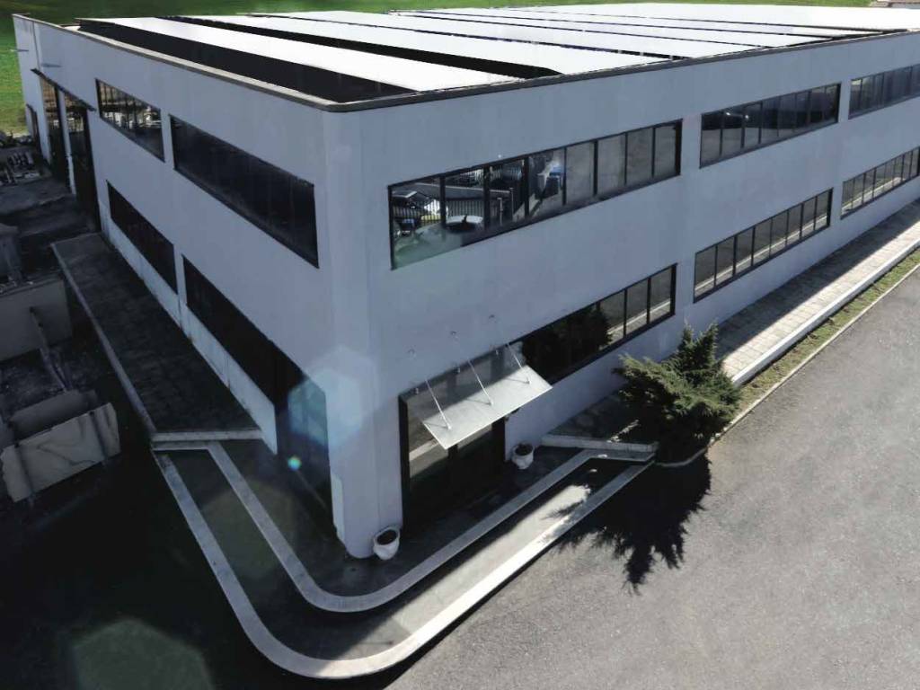 locale commerciale in affitto a Rignano Flaminio