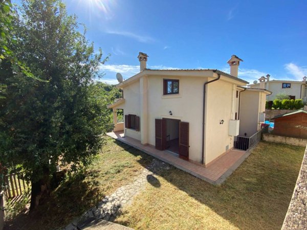 casa indipendente in affitto a Rignano Flaminio in zona Montelarco