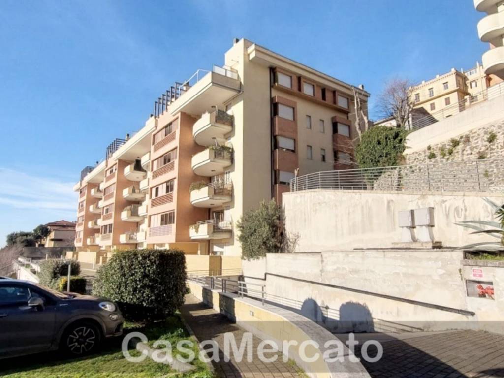 appartamento in affitto a Rocca di Papa