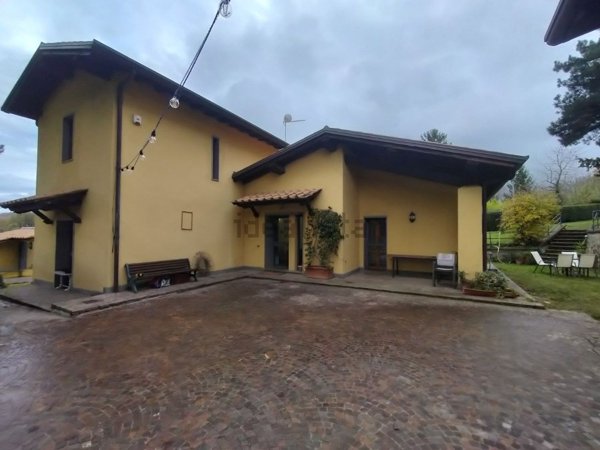 casa indipendente in affitto a Rocca di Papa