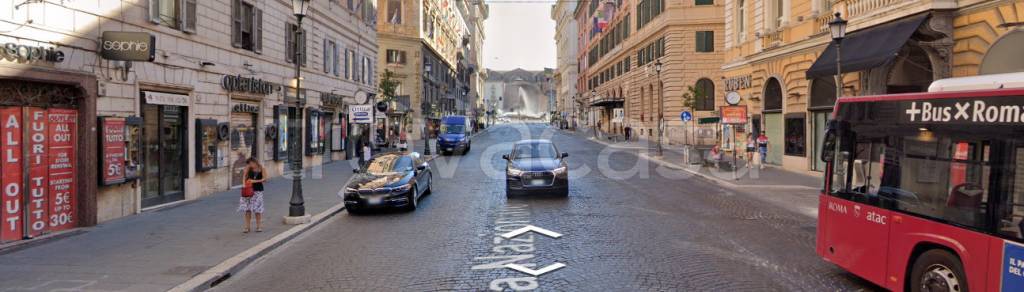 negozio in affitto a Roma in zona Rione Monti/Campitelli