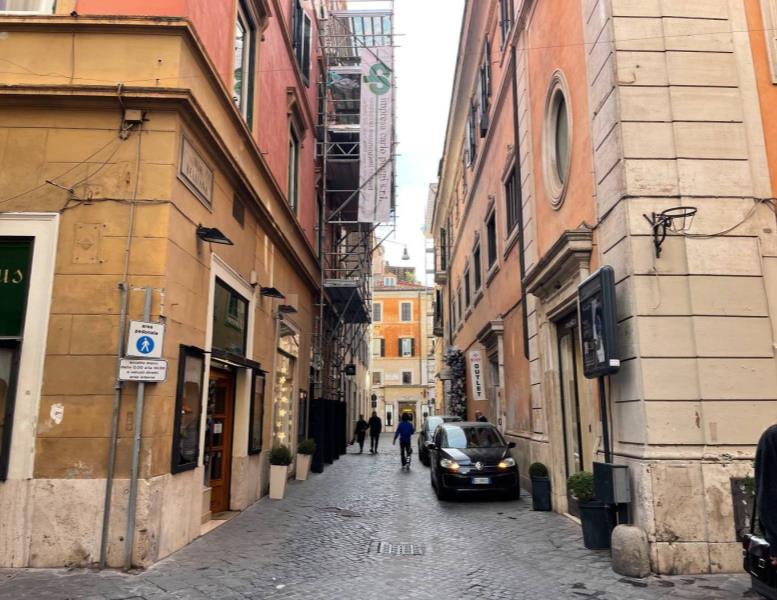 negozio in affitto a Roma in zona Campo Marzio