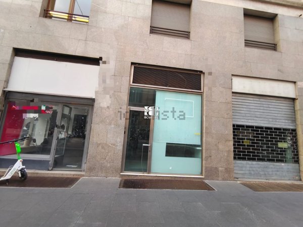 negozio in affitto a Roma in zona Rione Monti/Campitelli