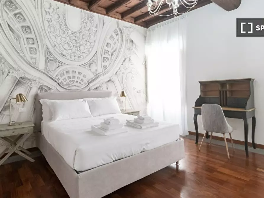 appartamento in affitto a Roma in zona Trevi-Colonna