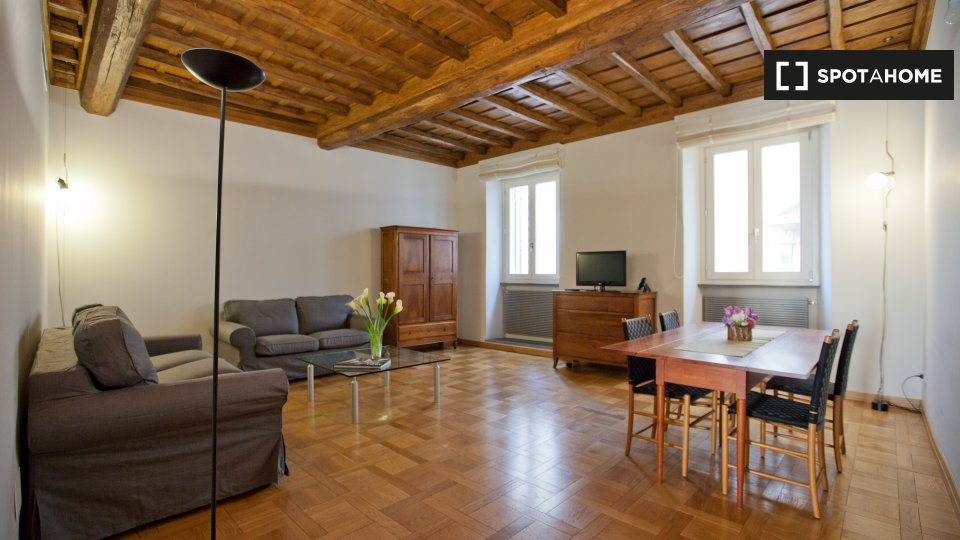 appartamento in affitto a Roma in zona Pigna - Sant'Angelo