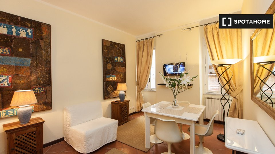 appartamento in affitto a Roma in zona Parione/Sant'Eustachio