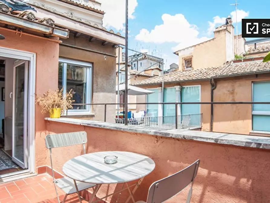 appartamento in affitto a Roma in zona Rione Regola