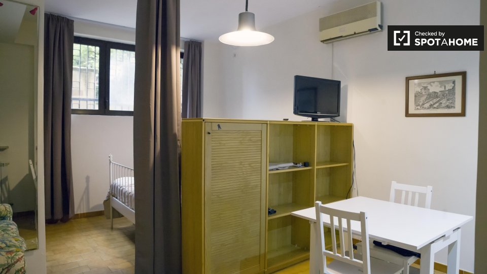 appartamento in affitto a Roma in zona Mostacciano