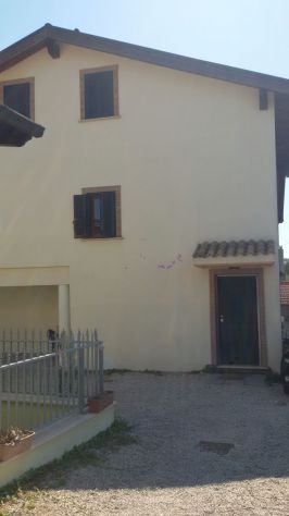 casa indipendente in affitto a Roma in zona Valle Santa