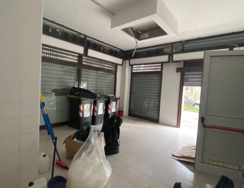 negozio in affitto a Roma in zona Selva Candida