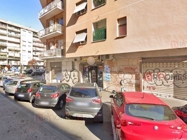 locale commerciale in affitto a Roma in zona Appio Claudio