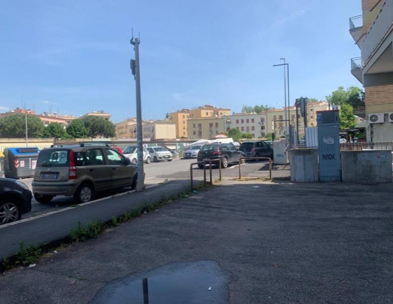 negozio in affitto a Roma in zona Primavalle