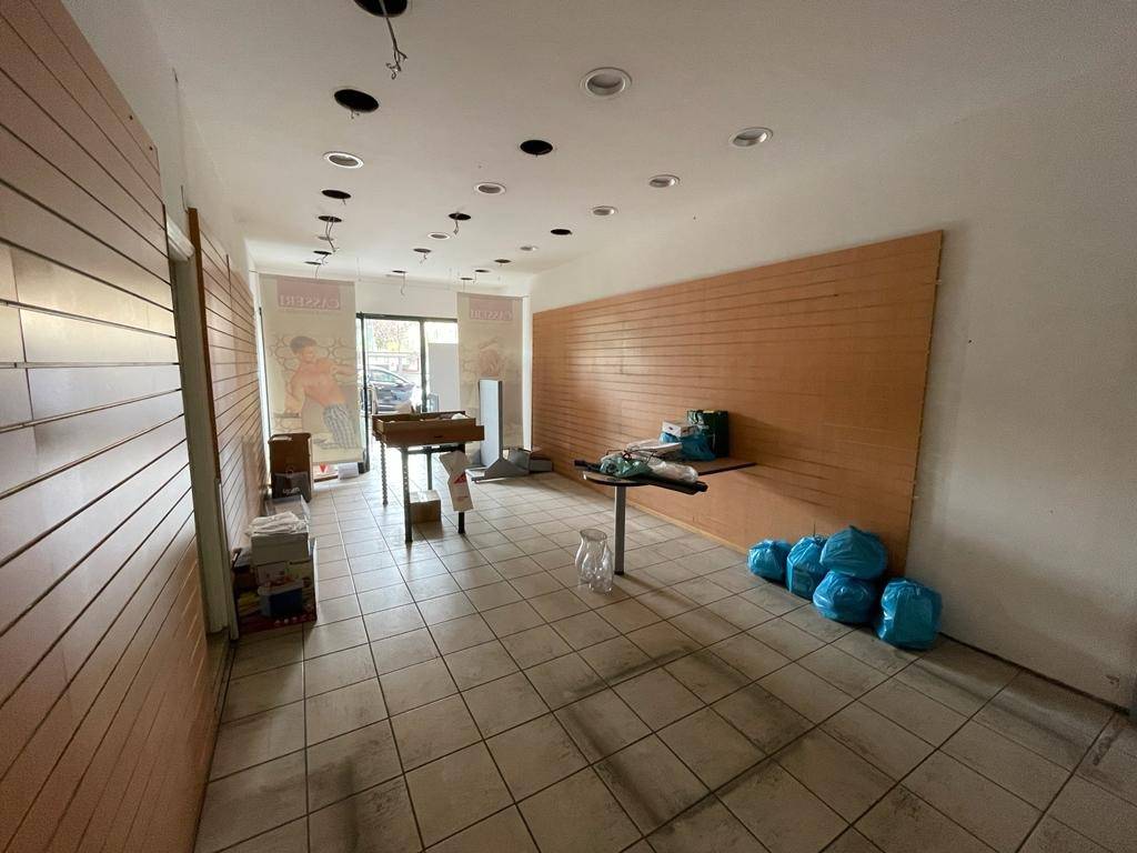 negozio in affitto a Roma in zona Collatino