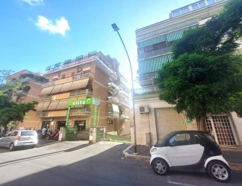 locale commerciale in affitto a Roma in zona Gianicolense