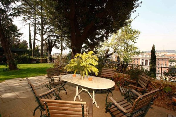 casa indipendente in affitto a Roma in zona Campo Marzio