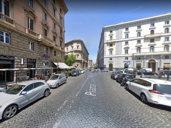 negozio in affitto a Roma