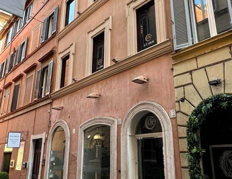 locale commerciale in affitto a Roma in zona Trevi-Colonna