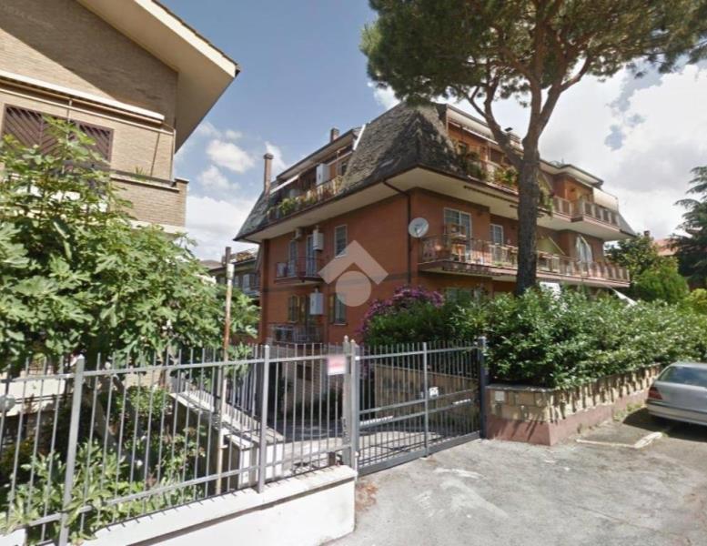 locale di sgombero in affitto a Roma