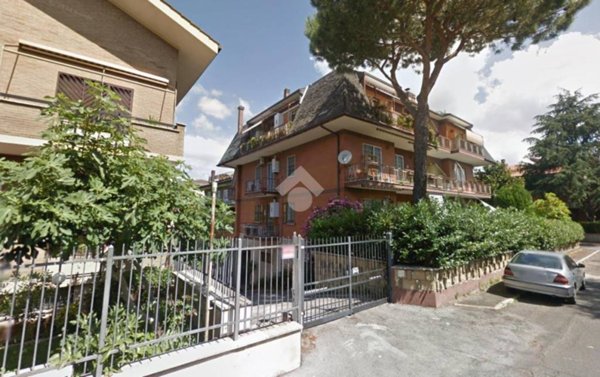 locale di sgombero in affitto a Roma