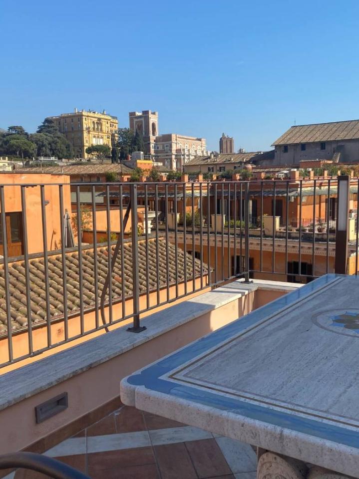 appartamento in affitto a Roma in zona Campo Marzio