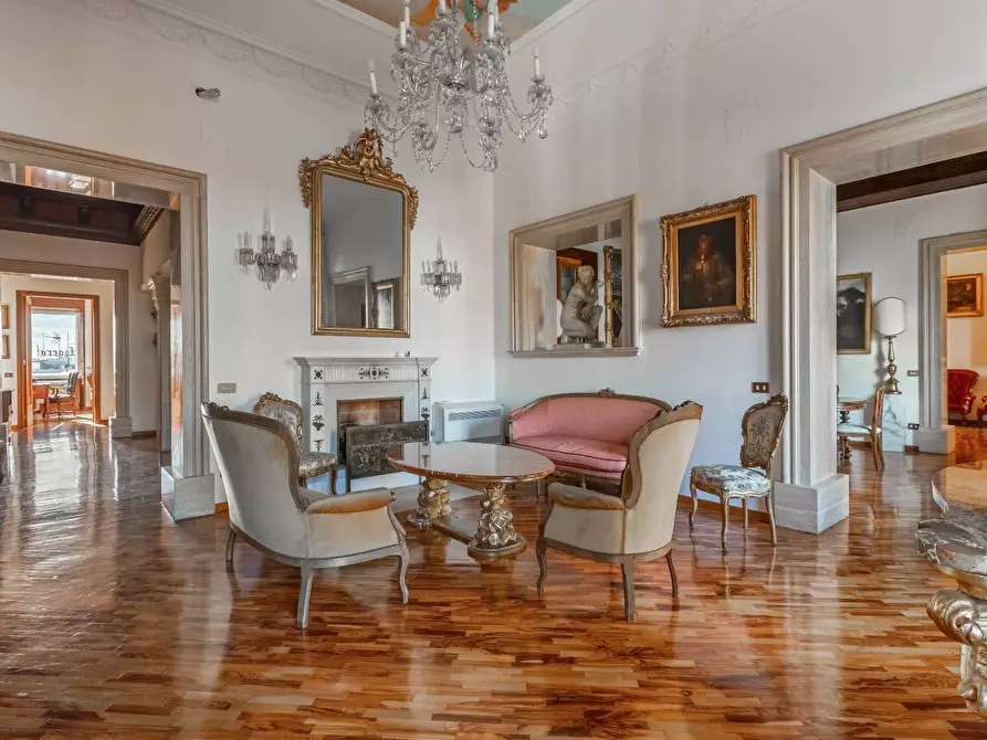 appartamento in affitto a Roma in zona Trevi-Colonna