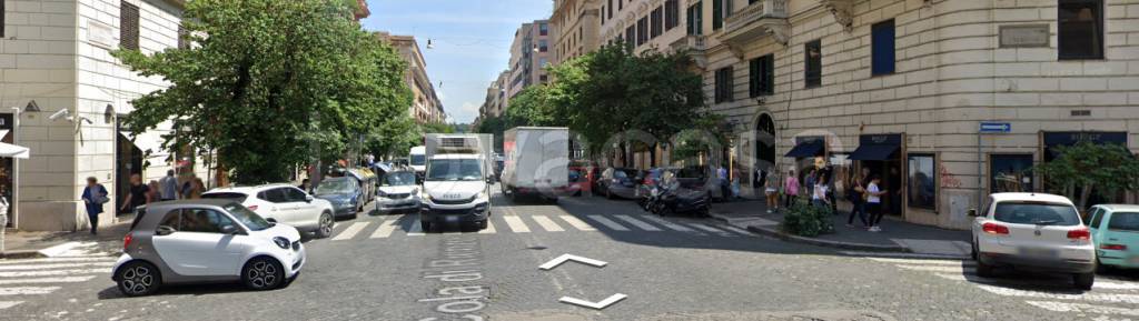 negozio in affitto a Roma in zona Rione Prati