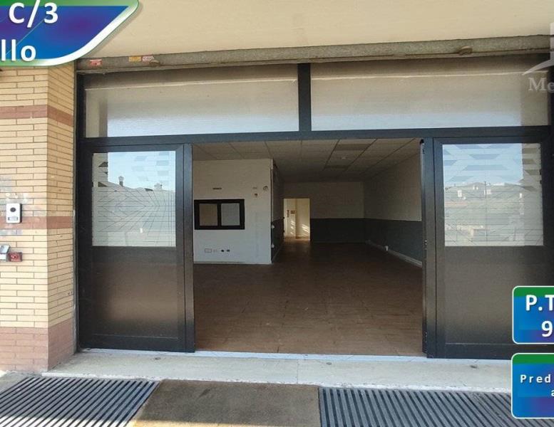 negozio in affitto a Roma in zona Casal Morena