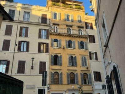 negozio in affitto a Roma in zona Campo Marzio