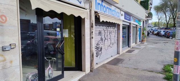negozio in affitto a Roma in zona Collatino