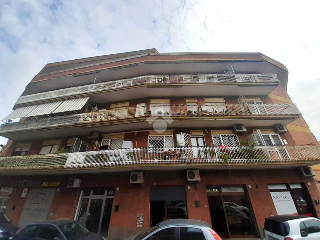 negozio in affitto a Roma in zona Portuense