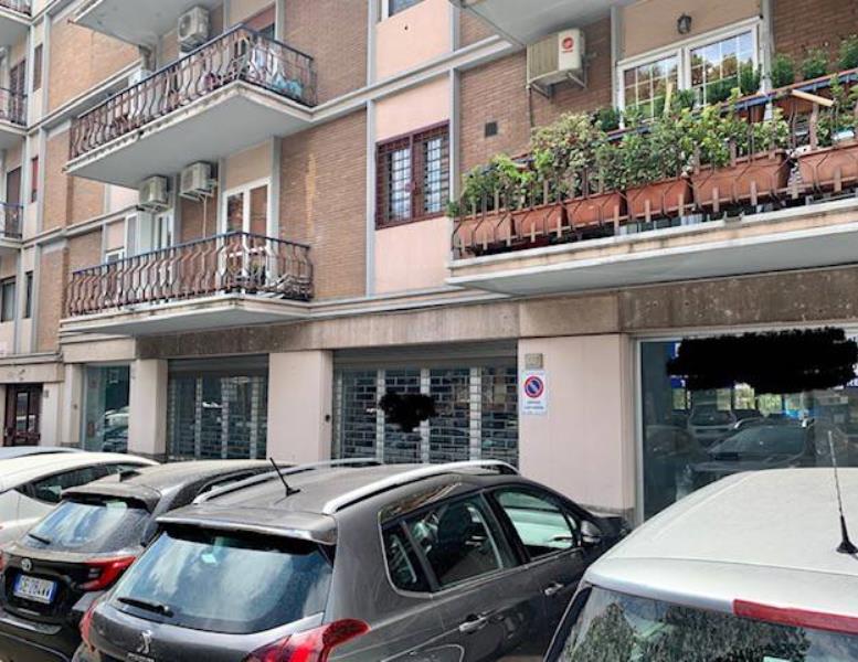 negozio in affitto a Roma in zona Gianicolense