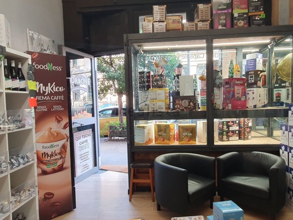 negozio in affitto a Roma